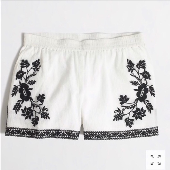 J. Crew Pants - J Crew shorts size 8! New like condition.